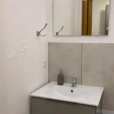 Chez Alvaro 3 *